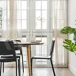 Apartment Bright Getaway With Patio By Rems Málaga