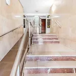 Bright Getaway With Patio By Rems Apartment *